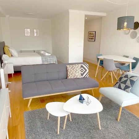 Starry Night Balcony פורטו